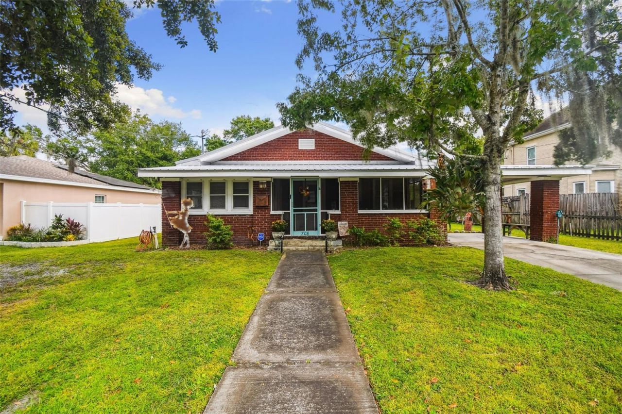 708 N Warnell Street, Plant City, FL 33563 Main Photo