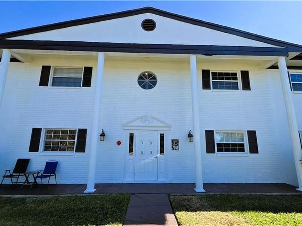 7049 New Post DR, Unit 7, NORTH FORT MYERS, FL 33917