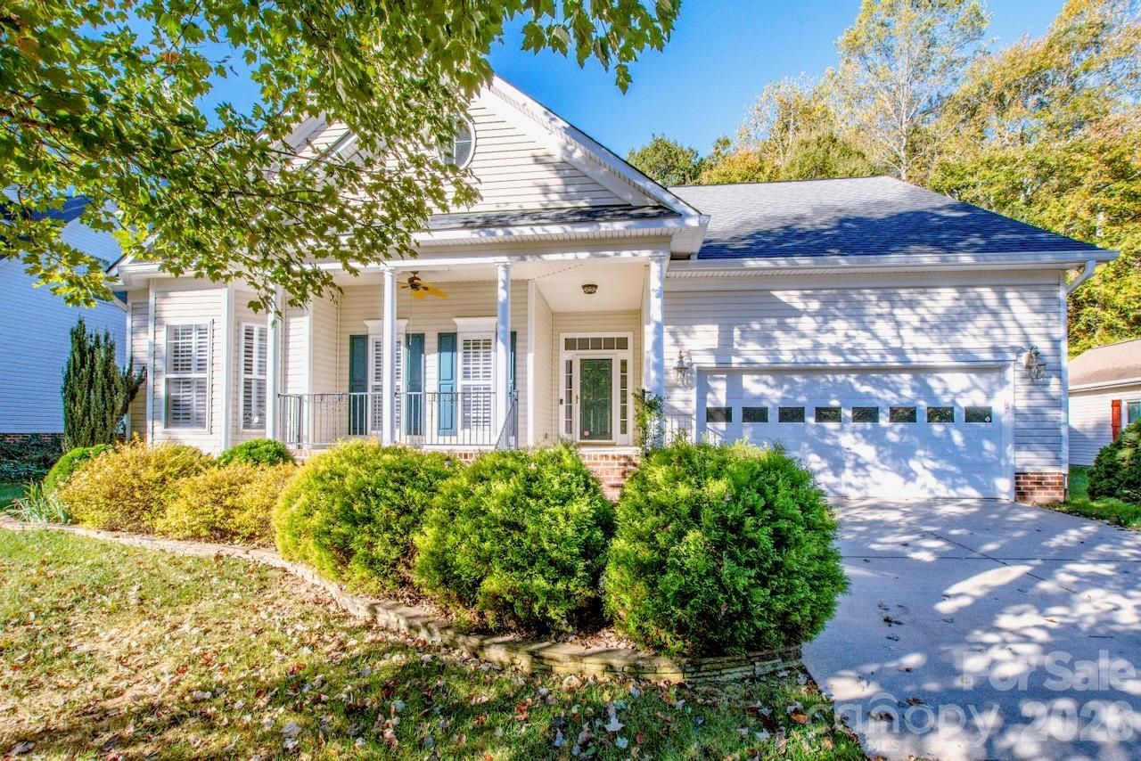 7157 Sedgebrook Drive W, Stanley, NC 28164 Main Photo