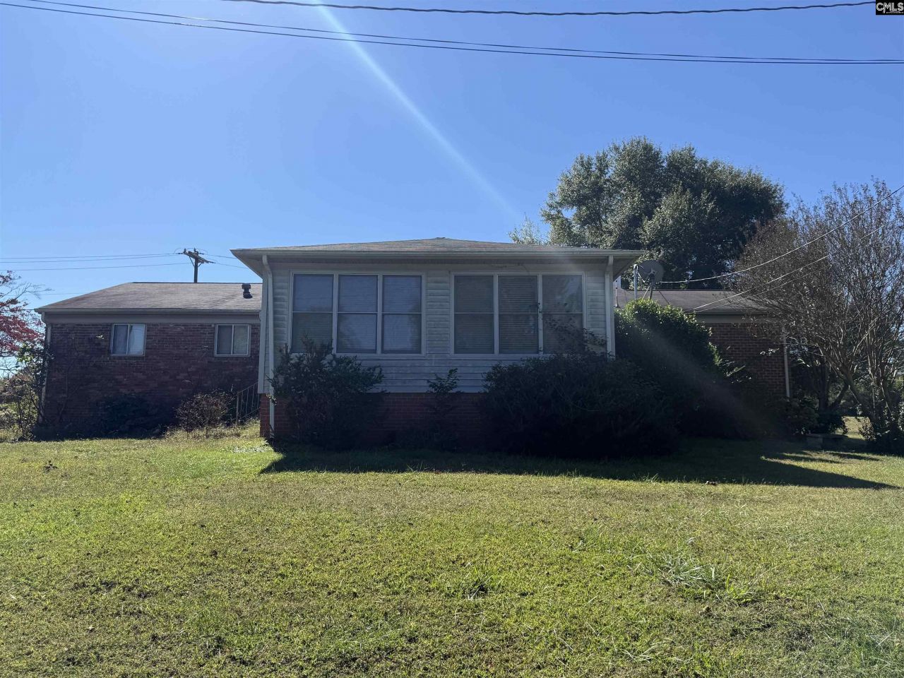 115 Chester Avenue Photo 10