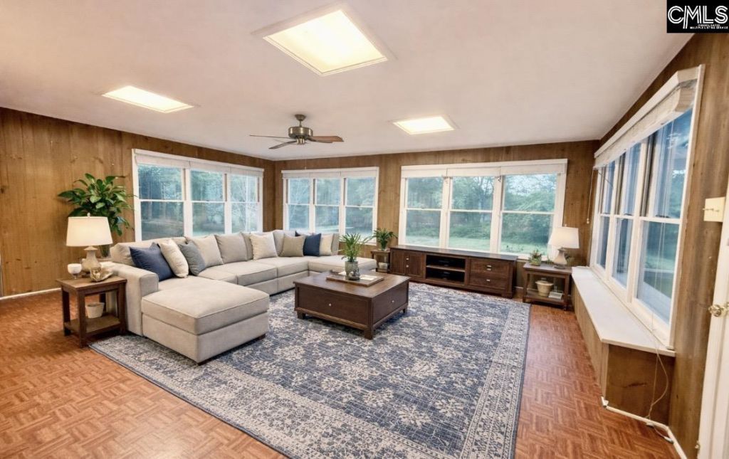 115 Chester Avenue Photo 13