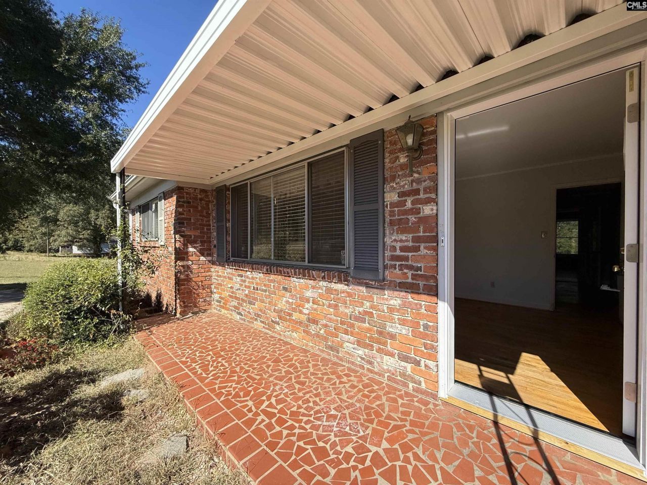 115 Chester Avenue Photo 22