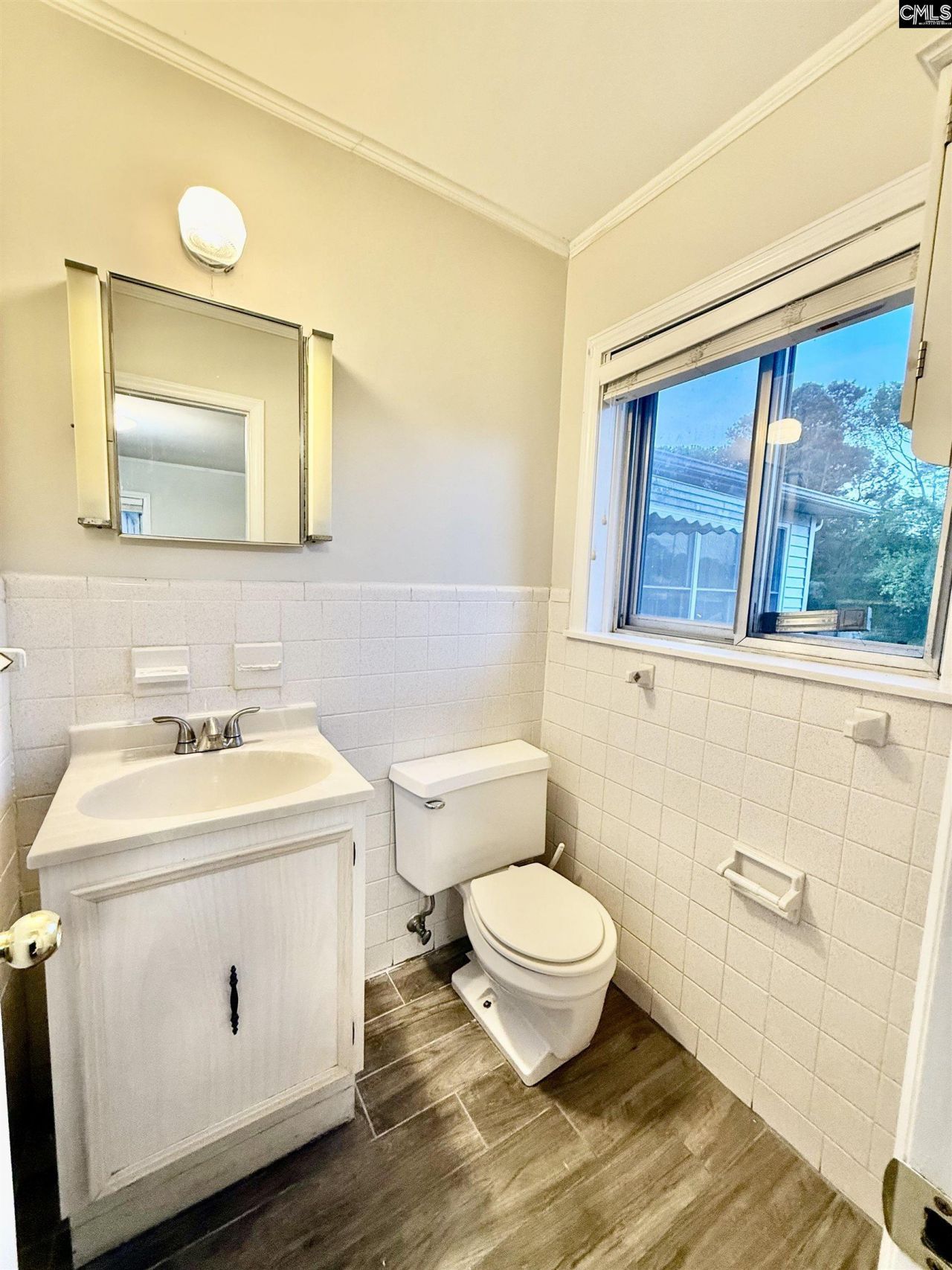 115 Chester Avenue Photo 26