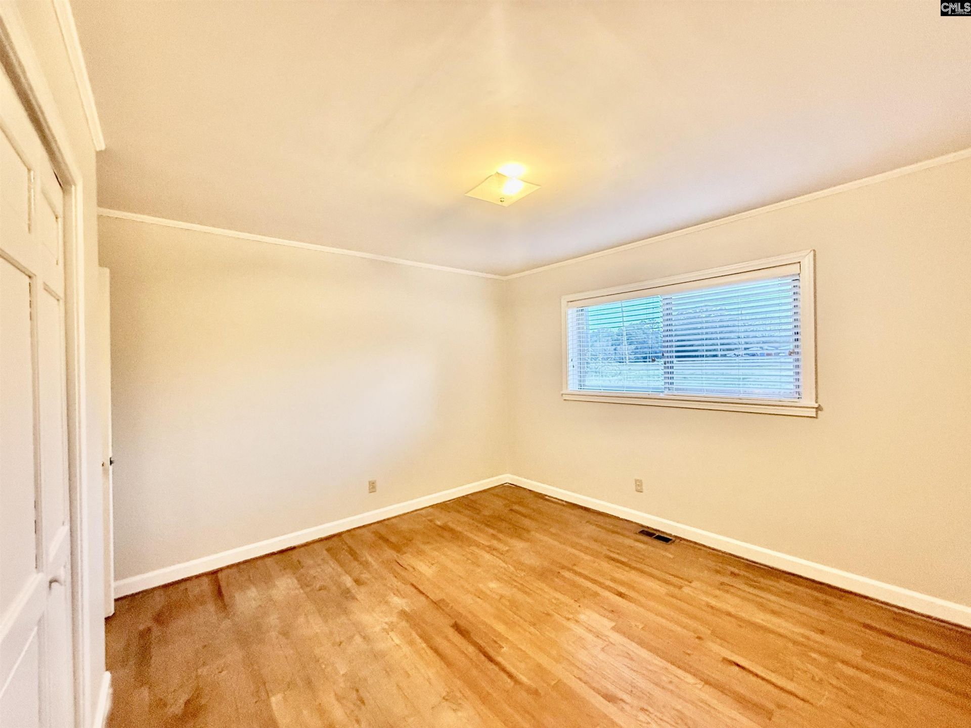 115 Chester Avenue Photo 30