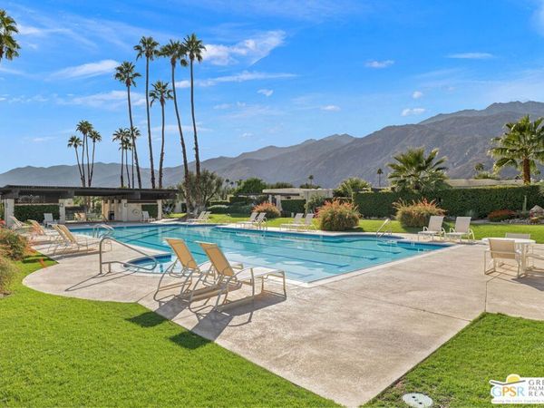 427 N Calle Rolph, Palm Springs, CA 92262