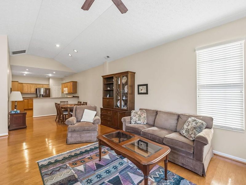 3697 Stoneway Point, Powell, OH 43065 Photo 6