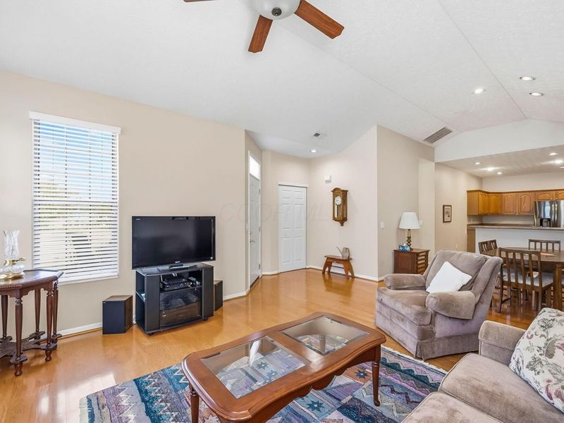 3697 Stoneway Point, Powell, OH 43065 Photo 7