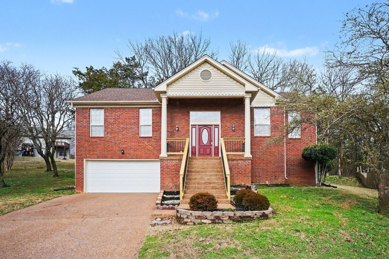 2428 Keeling Dr, Mount Juliet, TN 37122 Main Photo