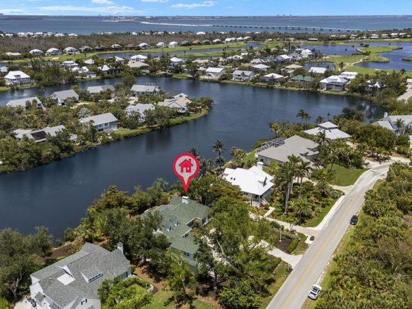 1517 Sand Castle Rd, Sanibel, FL 33957
