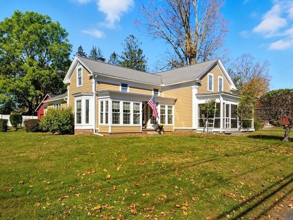 37 Central Street, West Brookfield, MA 01585