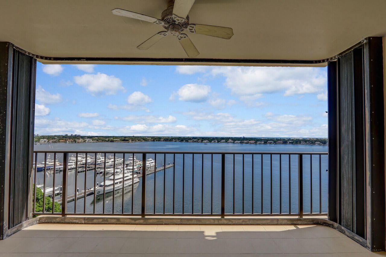 132 Lakeshore Drive, Unit 1117, North Palm Beach, FL 33408 Photo