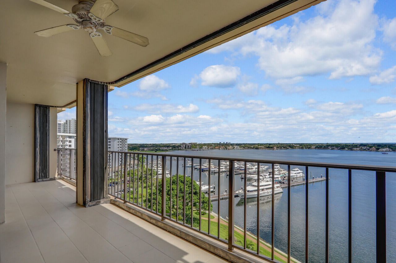 132 Lakeshore Drive, Unit 1117, North Palm Beach, FL 33408 Photo