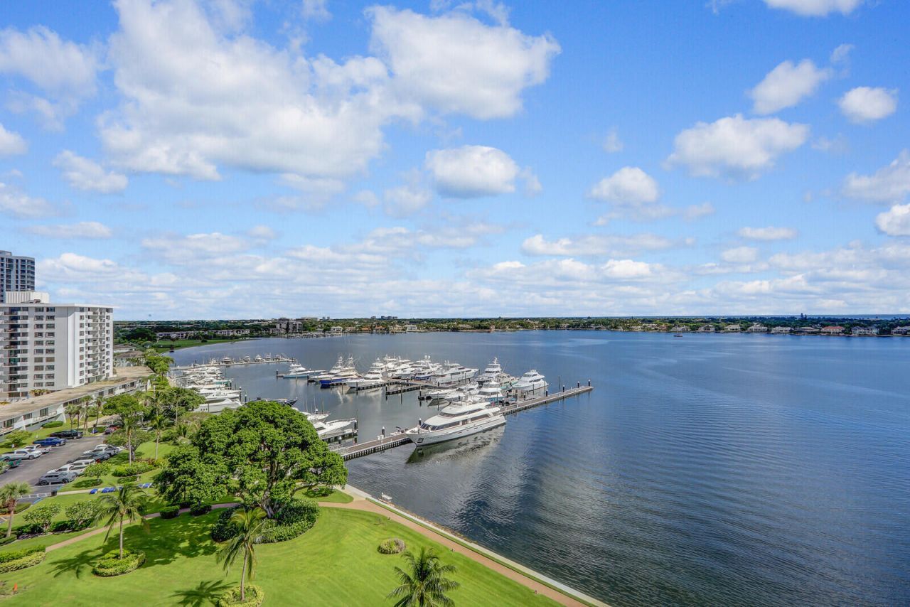 132 Lakeshore Drive, Unit 1117, North Palm Beach, FL 33408 Photo