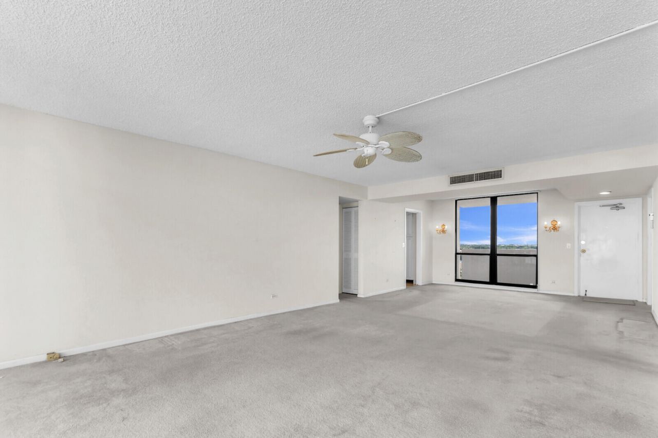 132 Lakeshore Drive, Unit 1117, North Palm Beach, FL 33408 Photo