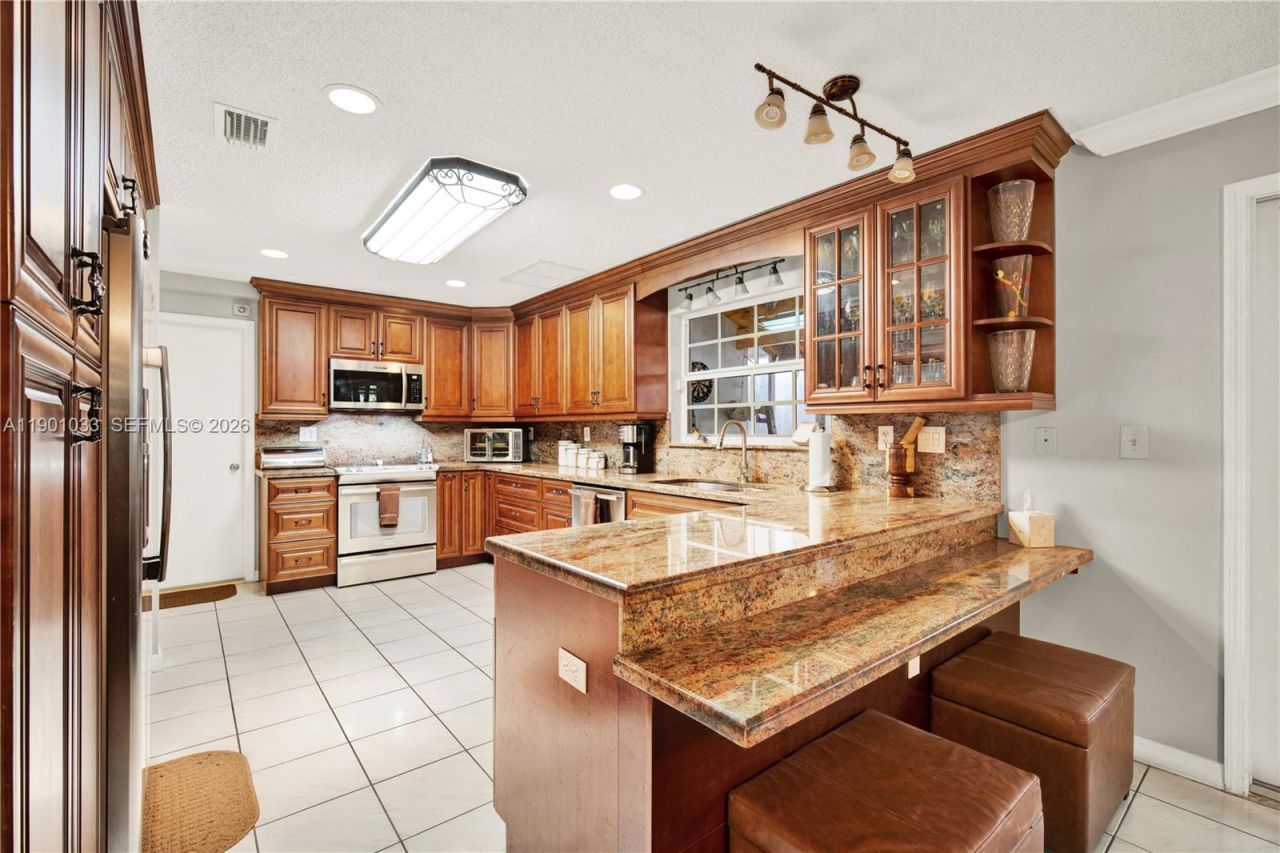 10825 SW 91st Ln, Miami, FL 33176 Photo