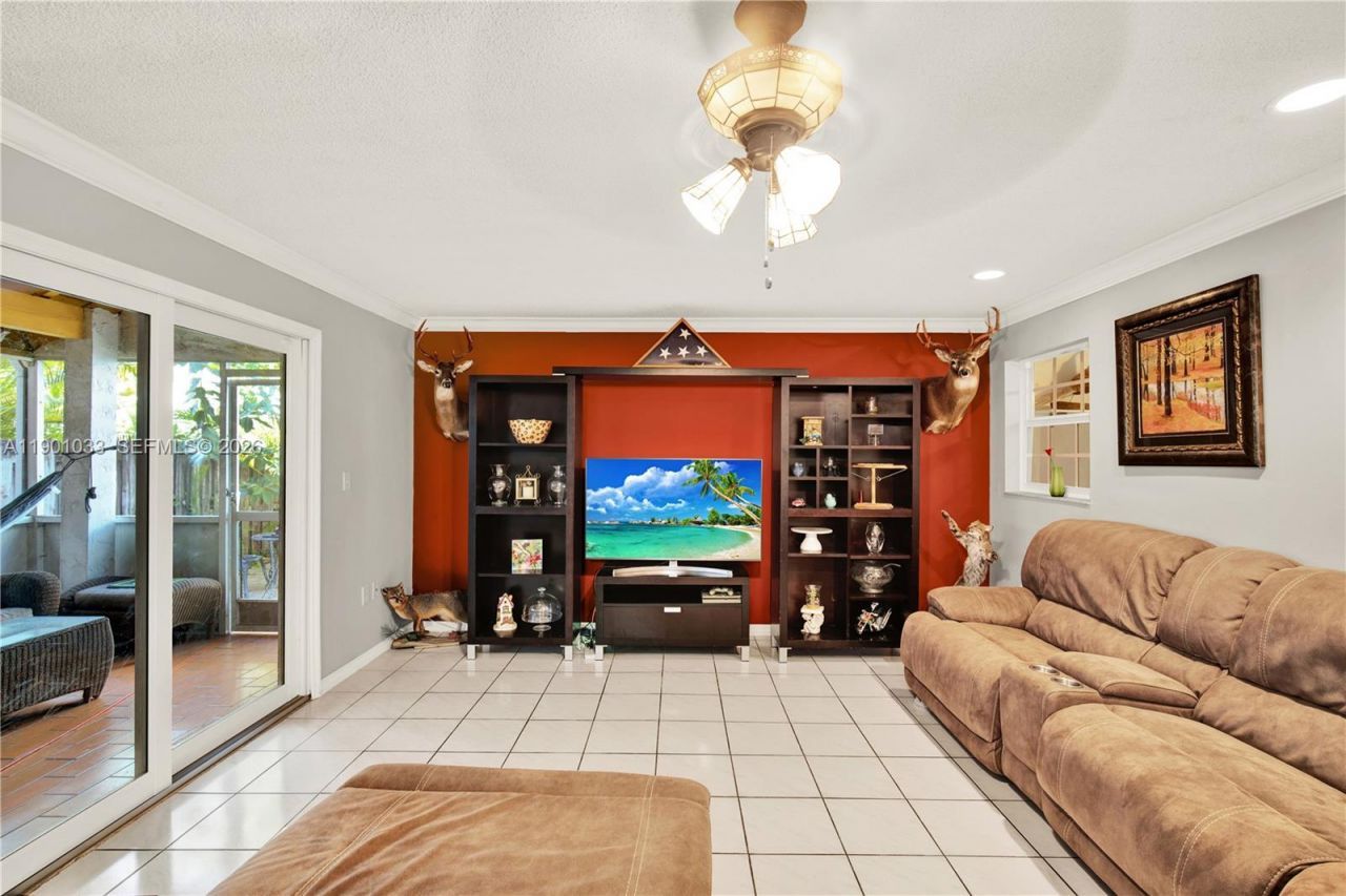 10825 SW 91st Ln, Miami, FL 33176 Photo