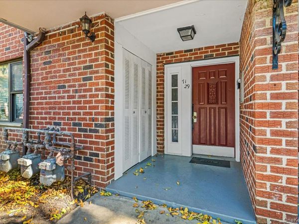 7129 Sutton Place, Unit 3, Fresh Meadows, NY 11365