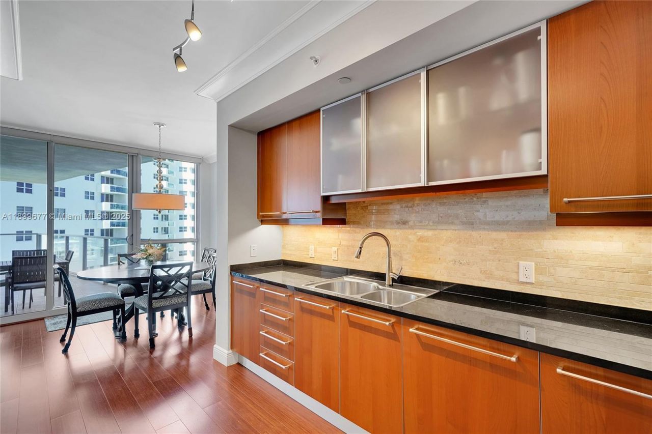 3101 S Ocean Dr, Unit 701, Hollywood, FL 33019 Photo