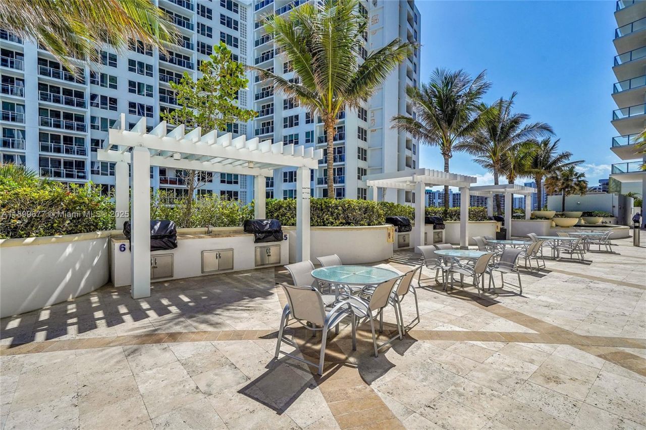 3101 S Ocean Dr, Unit 701, Hollywood, FL 33019 Photo