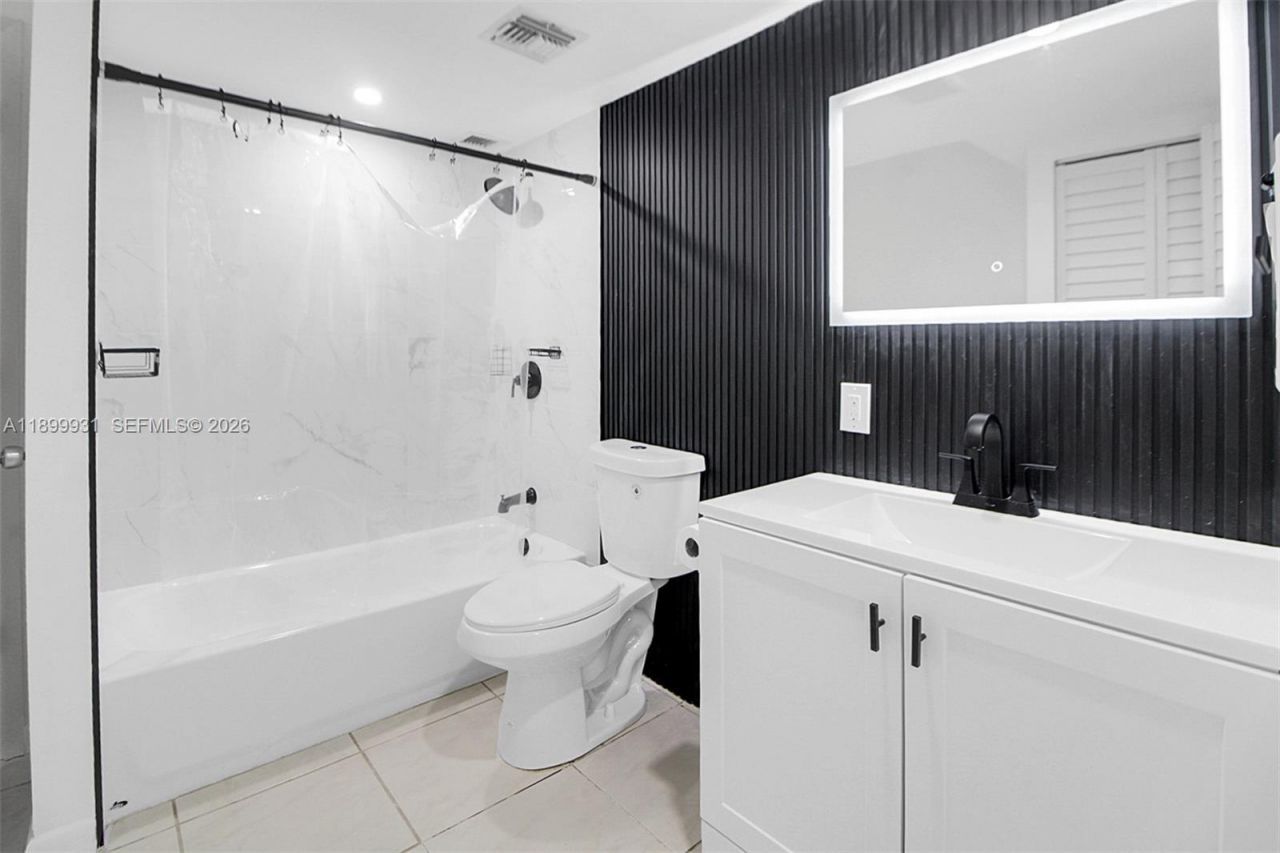 6921 Environ Blvd, Unit 6R, Lauderhill, FL 33319 Photo