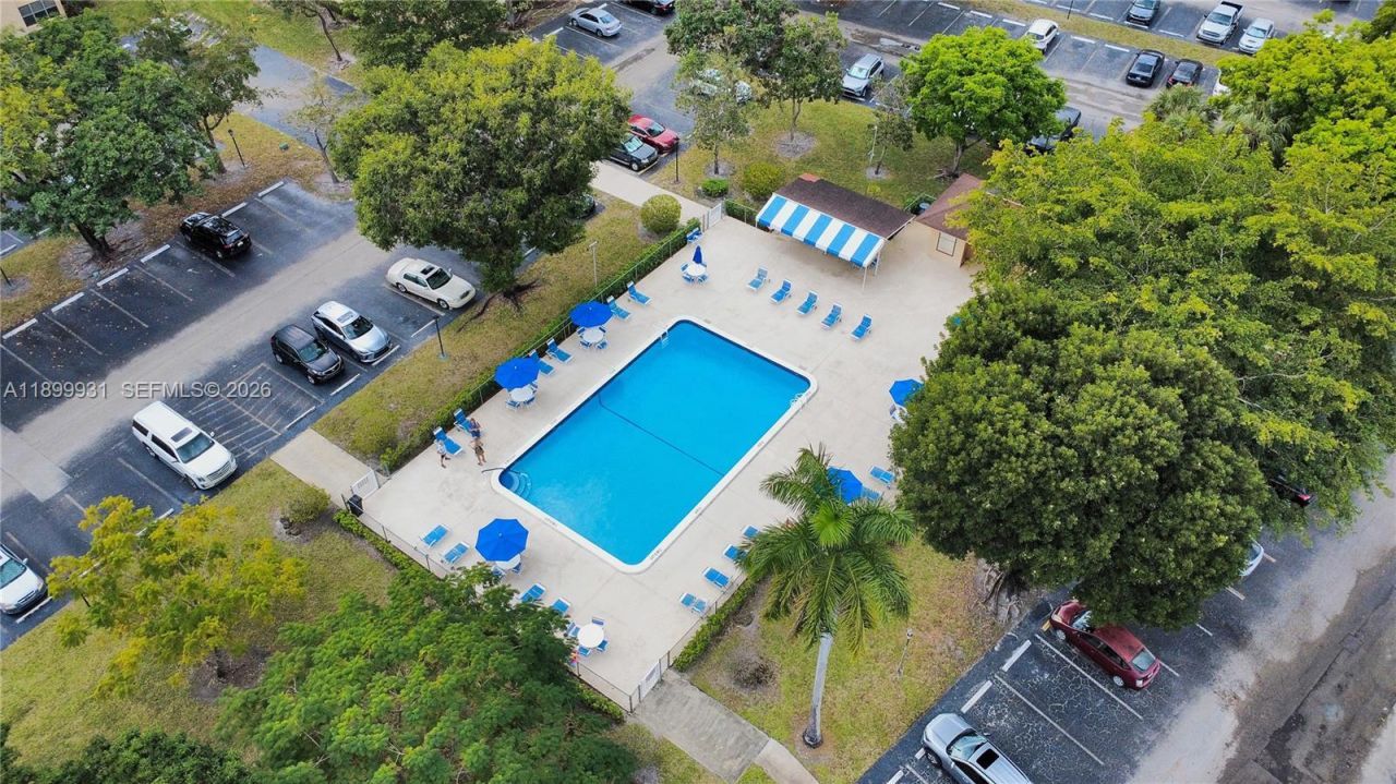 6921 Environ Blvd, Unit 6R, Lauderhill, FL 33319 Photo