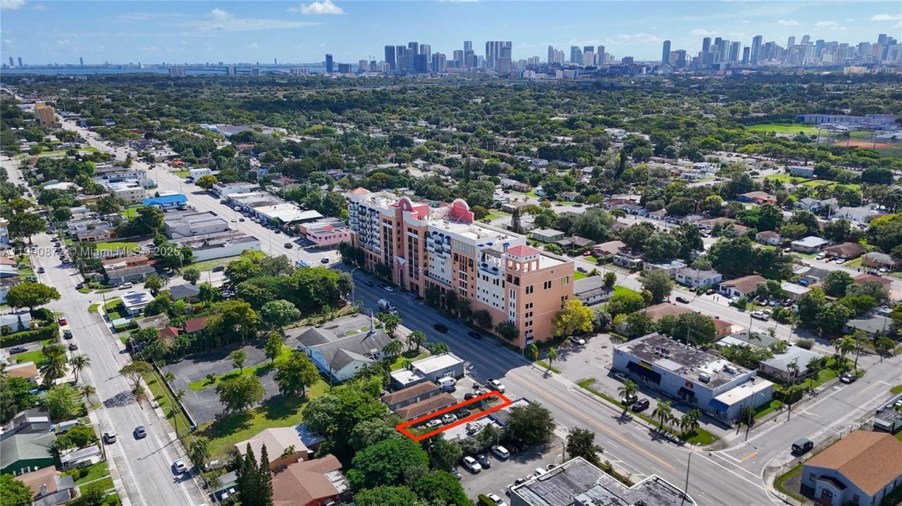 1485 NW 54th St, Miami, FL 33142 Photo