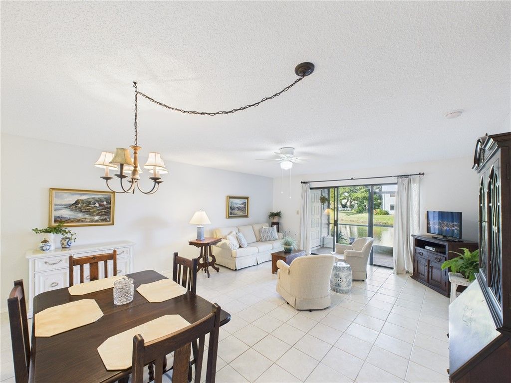 5730 Pelican Pointe Drive, Unit 2, Sebastian, FL 32958 Photo