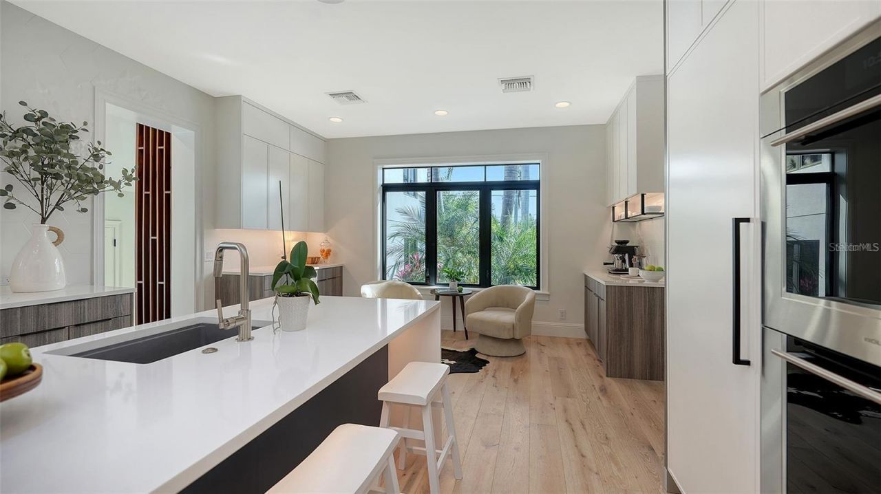 5035 Bay Shore Road, Sarasota, FL 34234 Photo