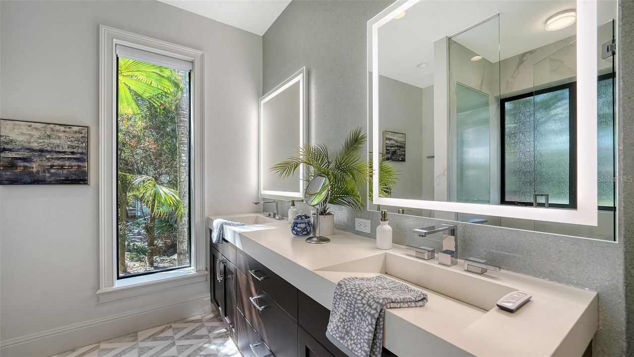 5035 Bay Shore Road, Sarasota, FL 34234 Photo