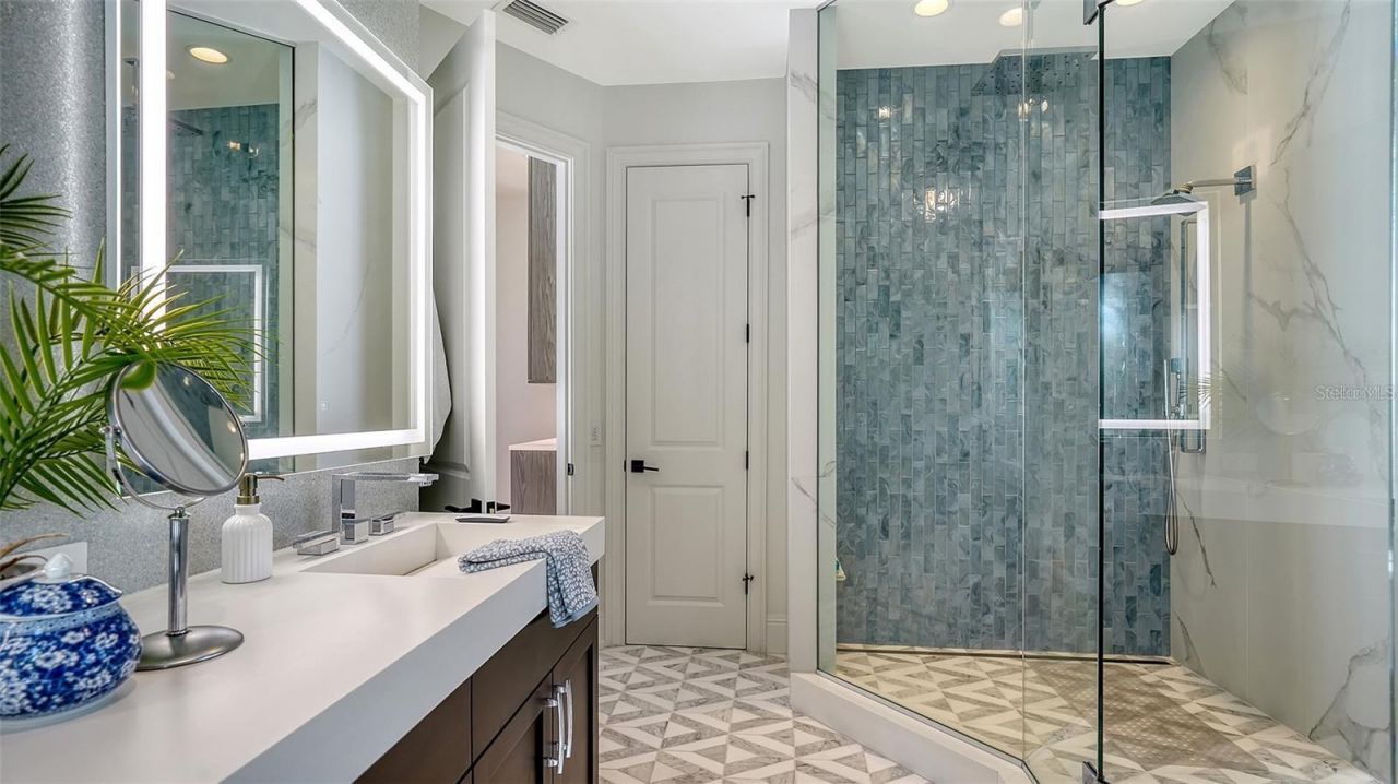 5035 Bay Shore Road, Sarasota, FL 34234 Photo