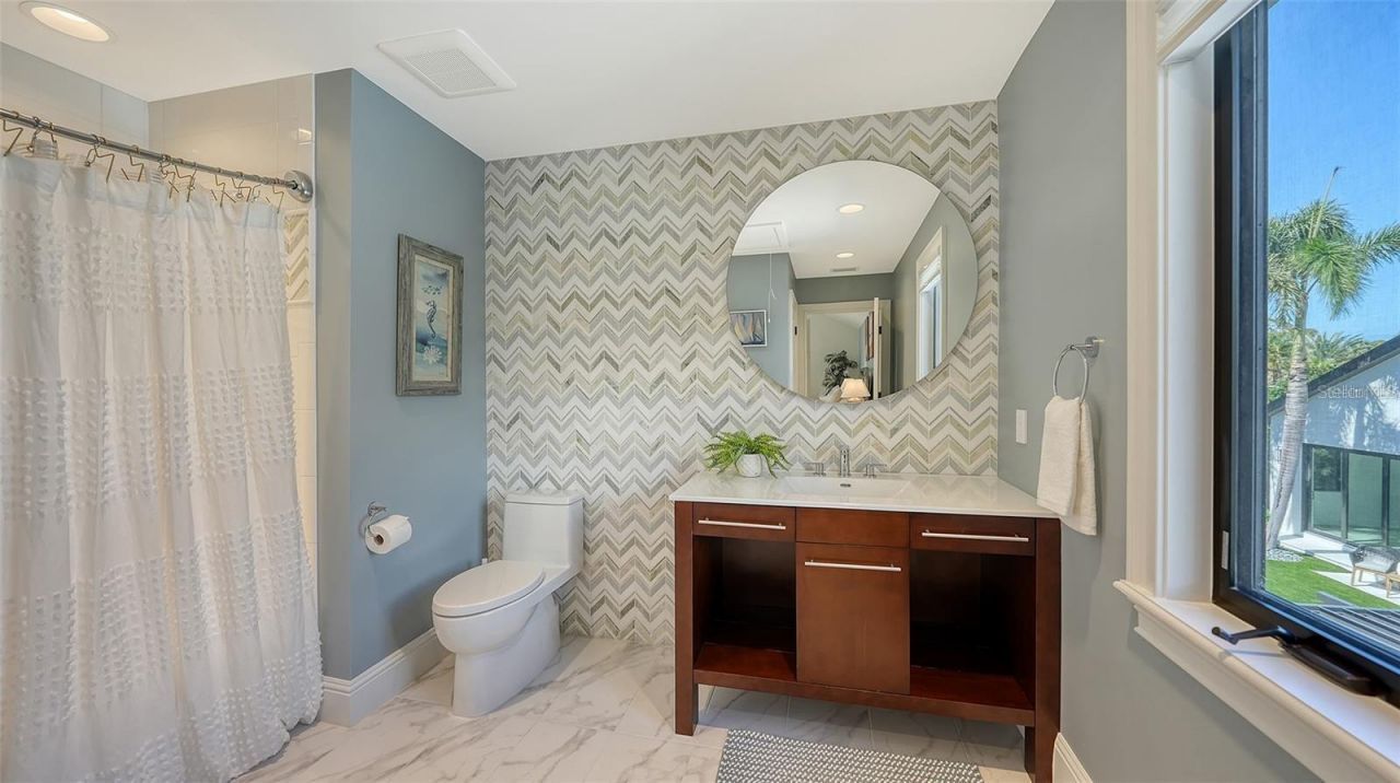 5035 Bay Shore Road, Sarasota, FL 34234 Photo