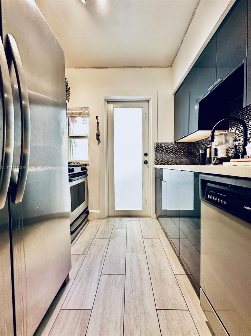 653 Michigan Ave, Unit 1, Miami Beach, FL 33139 Photo