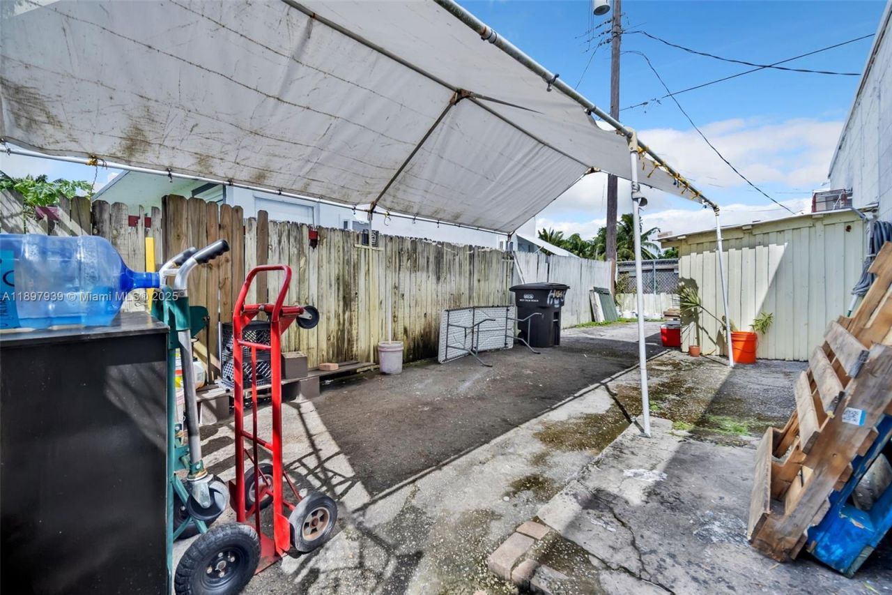 5509 & 5501 Broadway, West Palm Beach, FL 33407 Photo