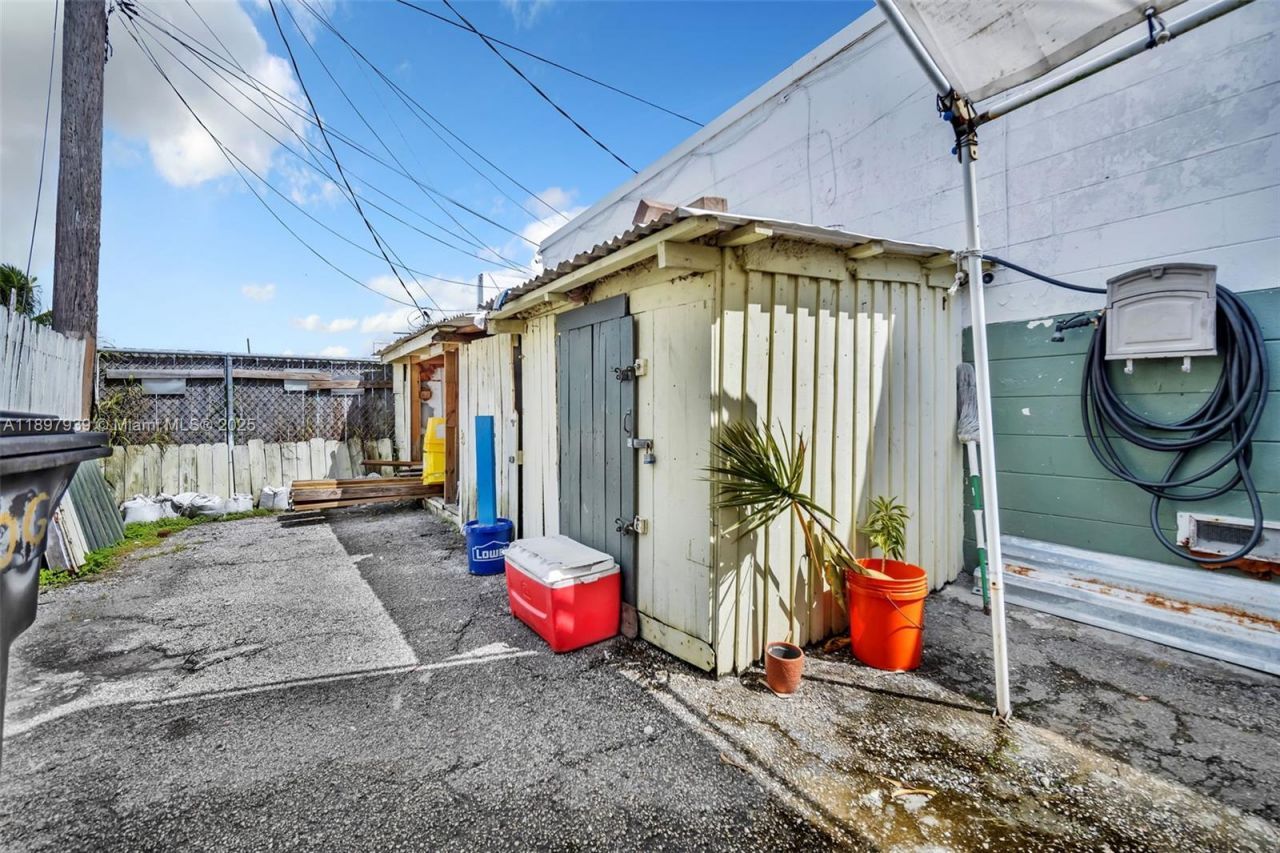 5509 & 5501 Broadway, West Palm Beach, FL 33407 Photo