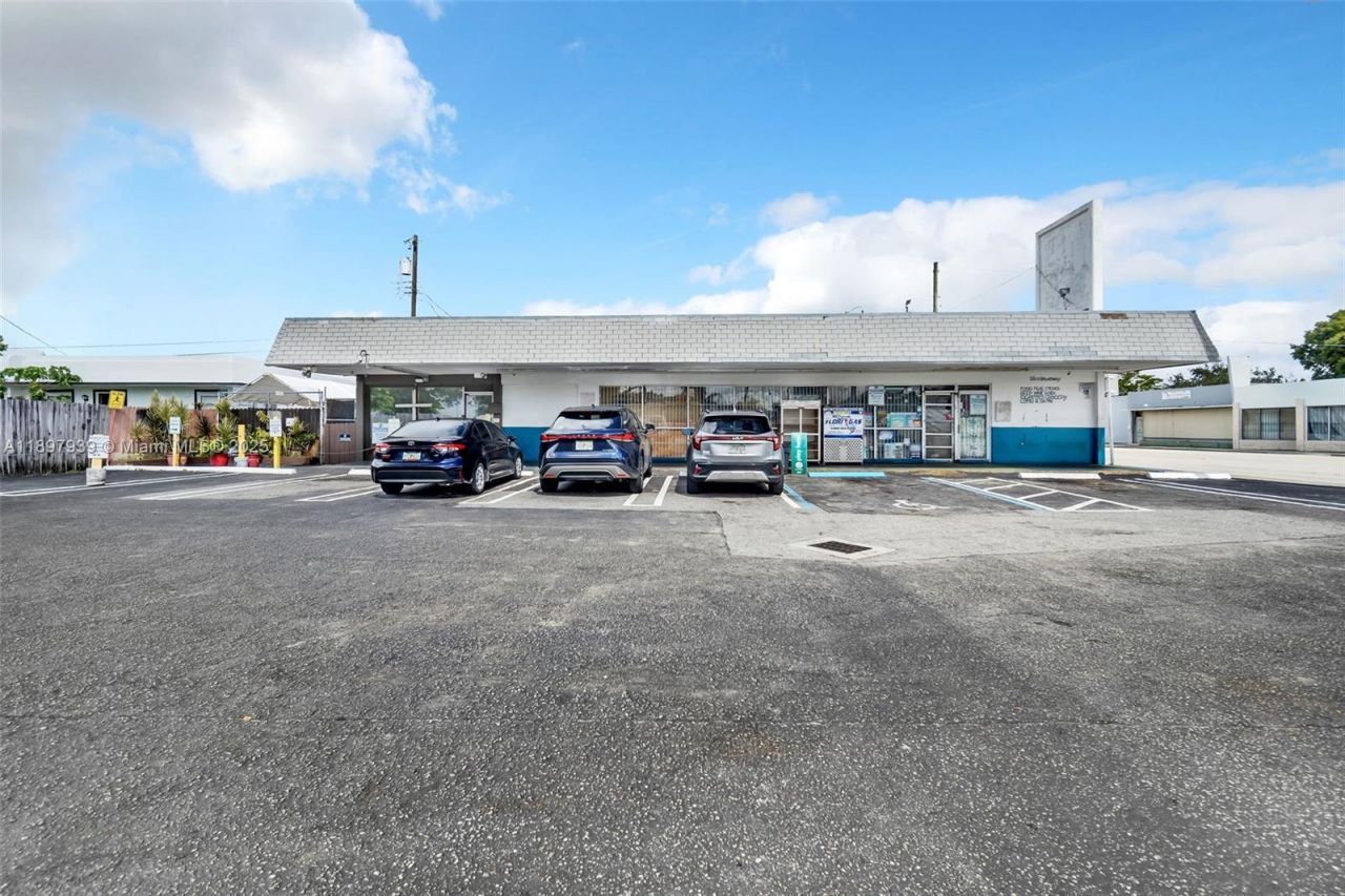 5509 & 5501 Broadway, West Palm Beach, FL 33407 Photo