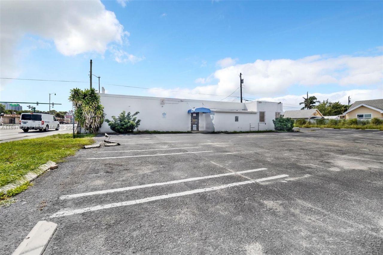 5509 & 5501 Broadway, West Palm Beach, FL 33407 Photo