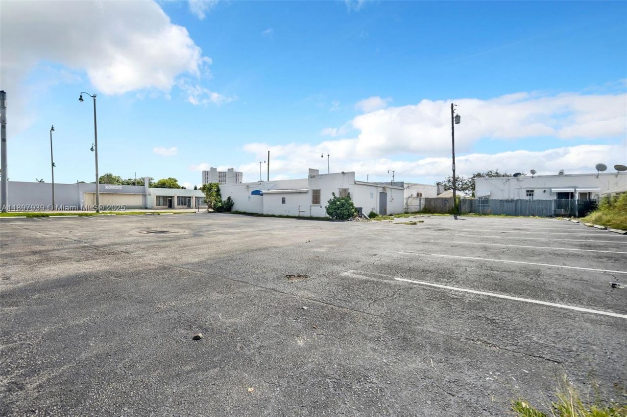 5509 & 5501 Broadway, West Palm Beach, FL 33407 Photo