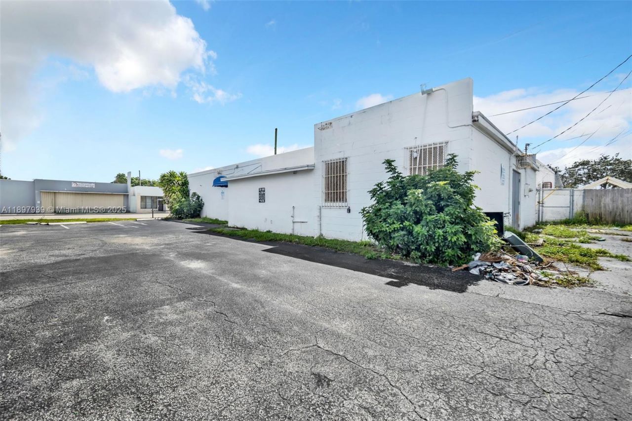 5509 & 5501 Broadway, West Palm Beach, FL 33407 Photo