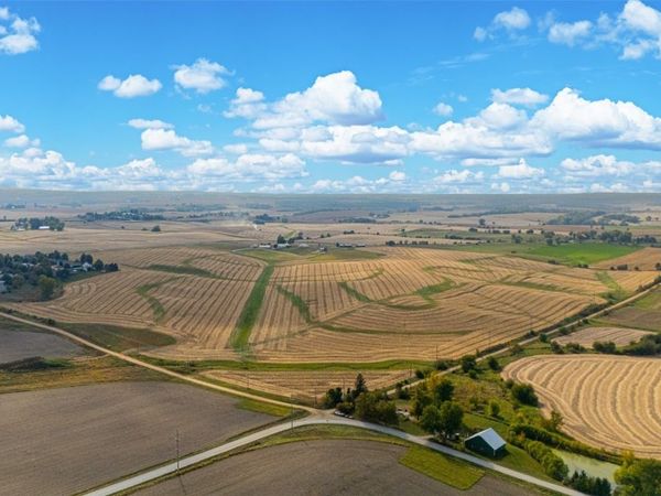 122 Acres m/l Cedar Johnson Road, West Branch, IA 52358