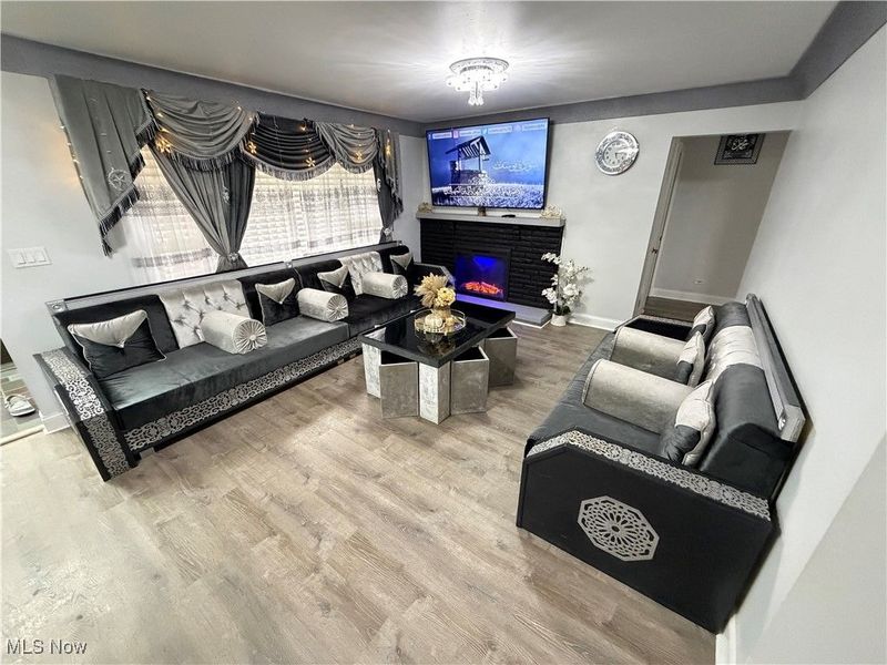 14750 Seneca Trail, Middleburg Heights, OH 44130 Photo 3