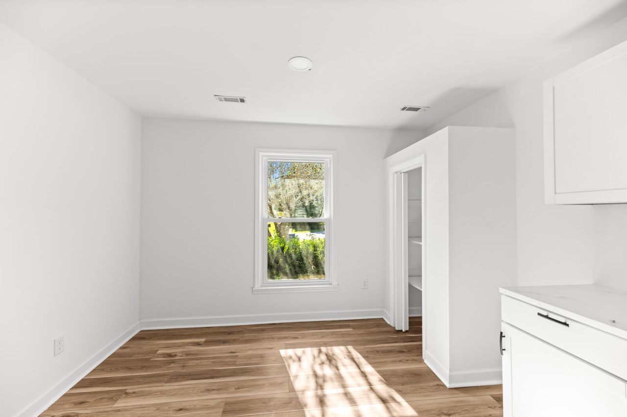 1101 Stuart Drive Photo 10