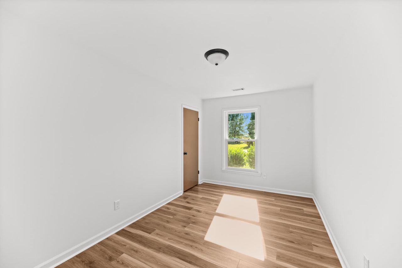 1101 Stuart Drive Photo 11