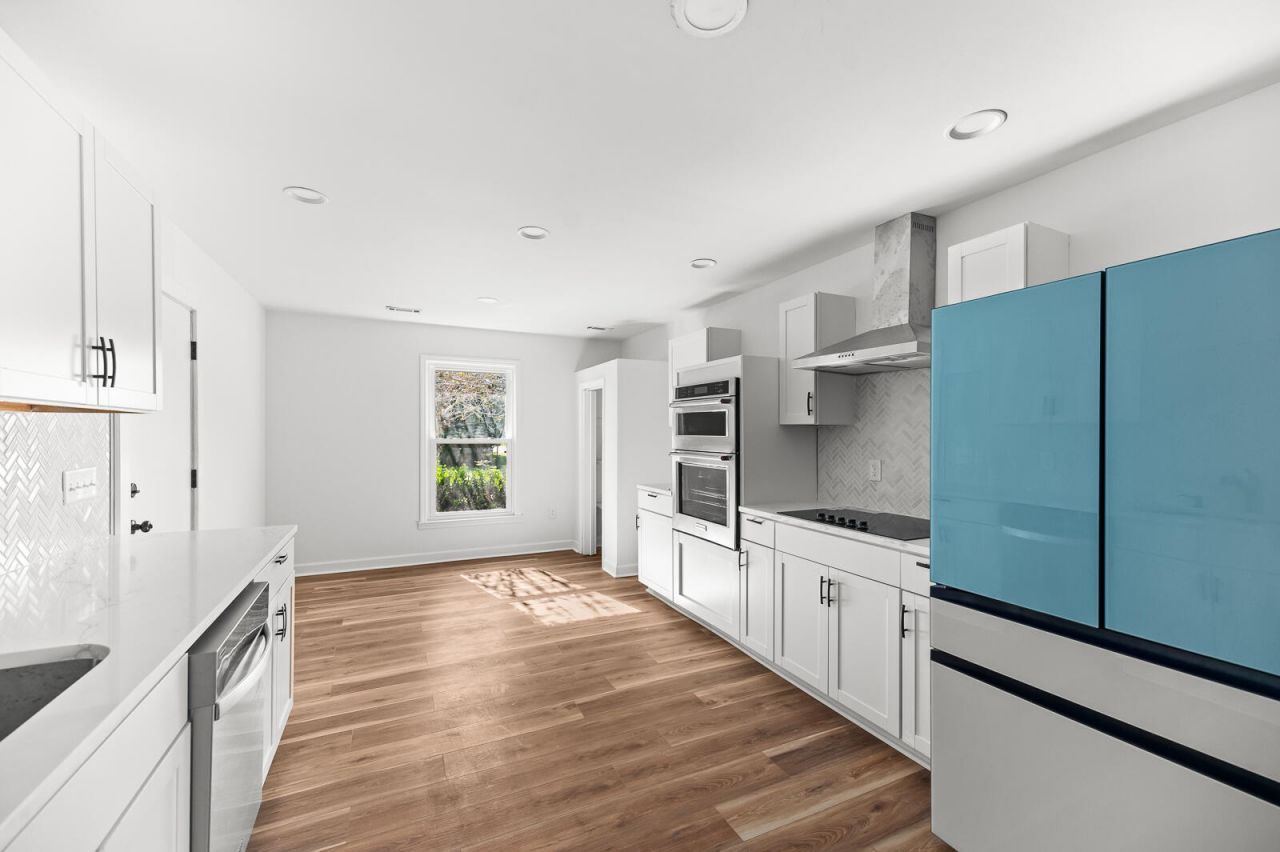 1101 Stuart Drive Photo 6