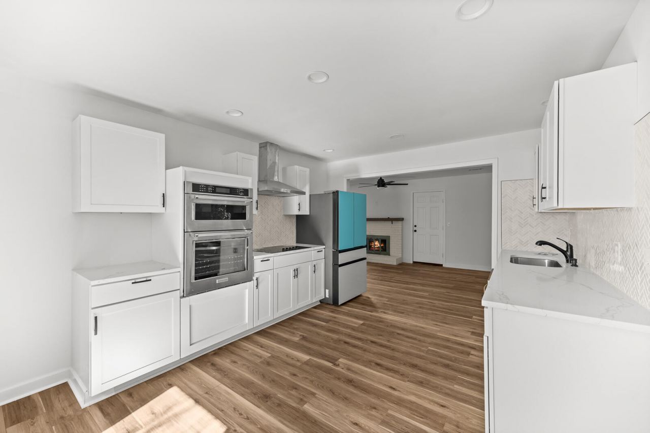 1101 Stuart Drive Photo 9