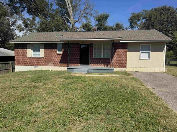 4628 WINDWARD DR, Memphis, TN 38109