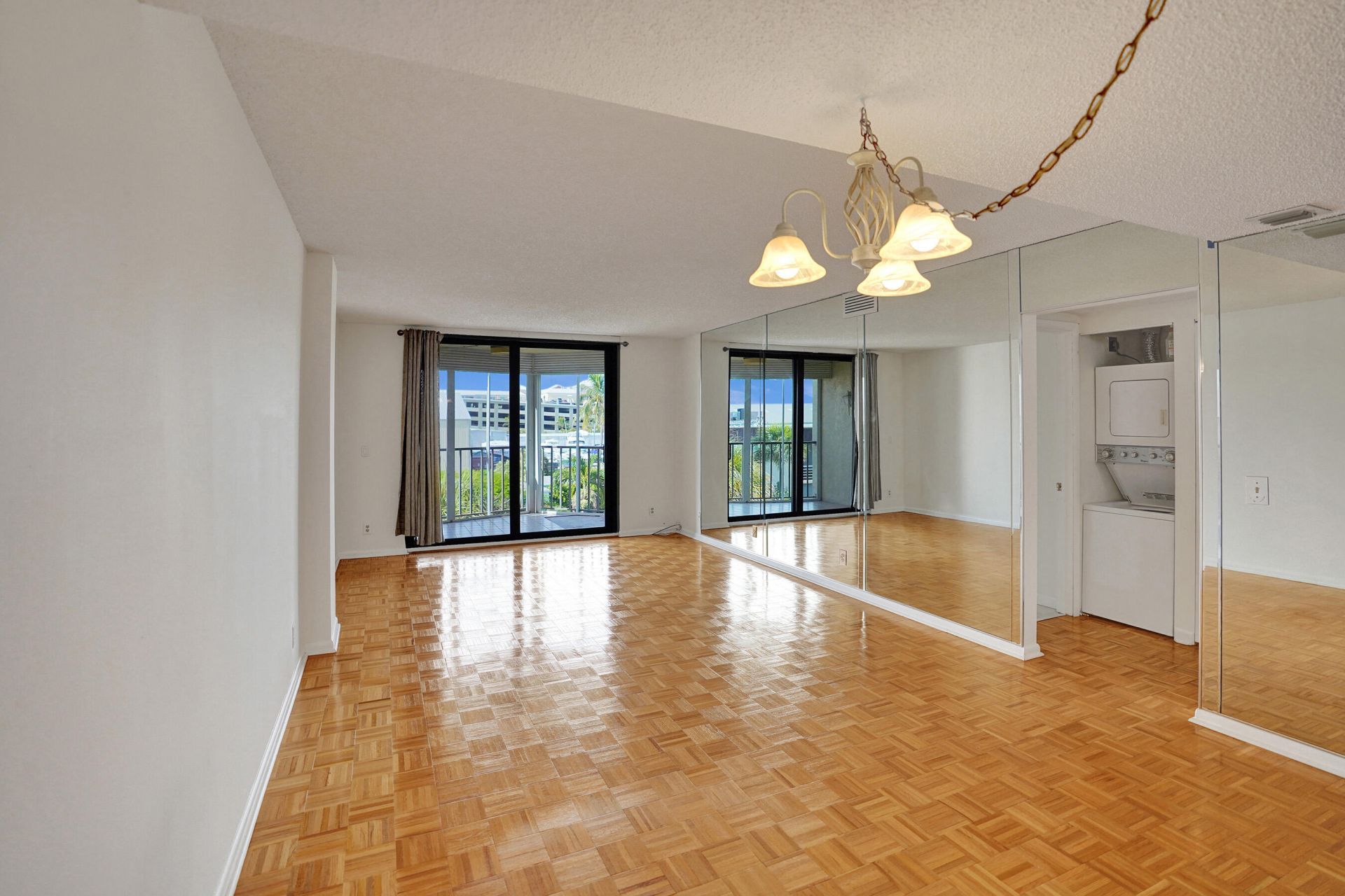 890 N Federal Highway, Unit 410, Lantana, FL 33462 Photo