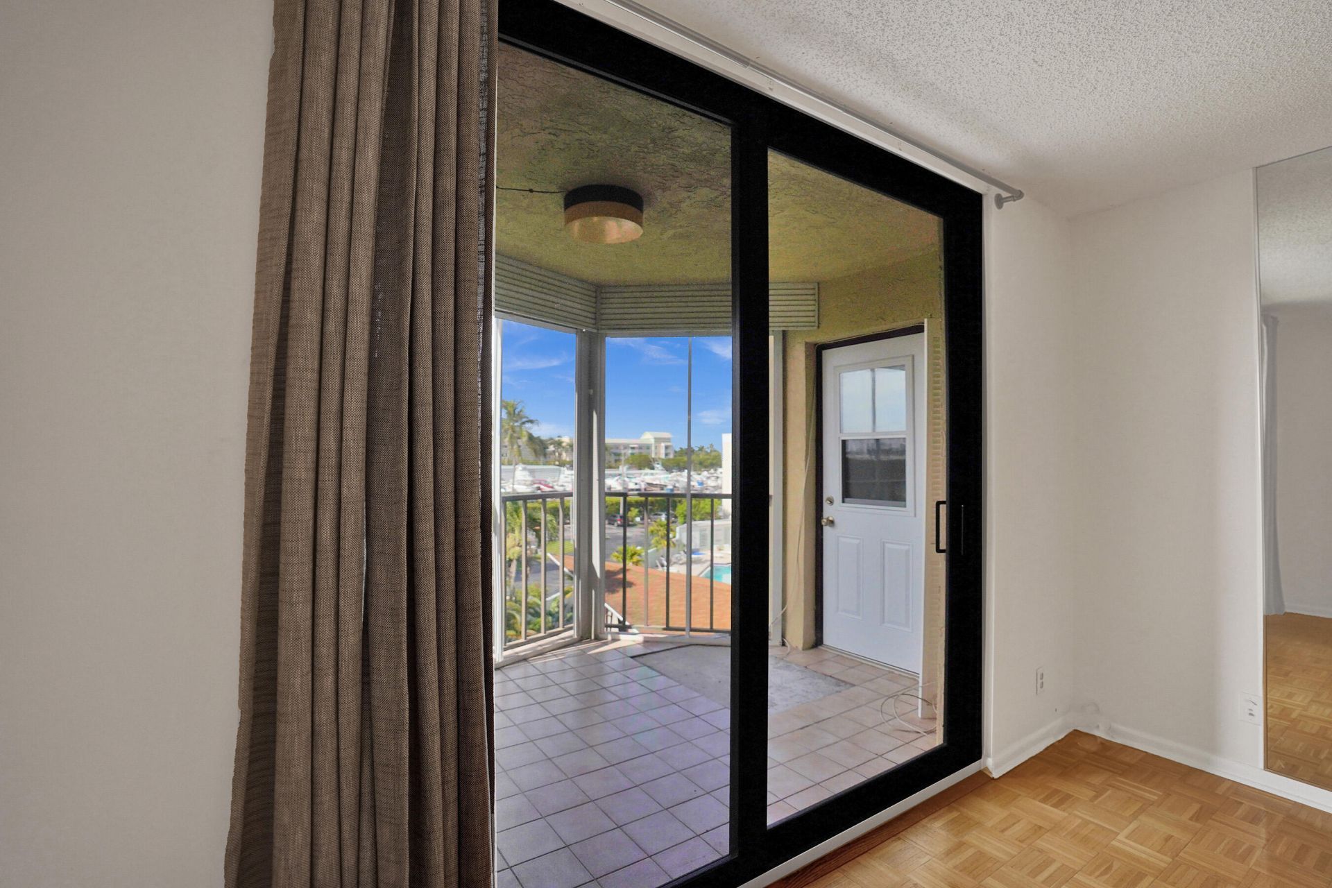 890 N Federal Highway, Unit 410, Lantana, FL 33462 Photo