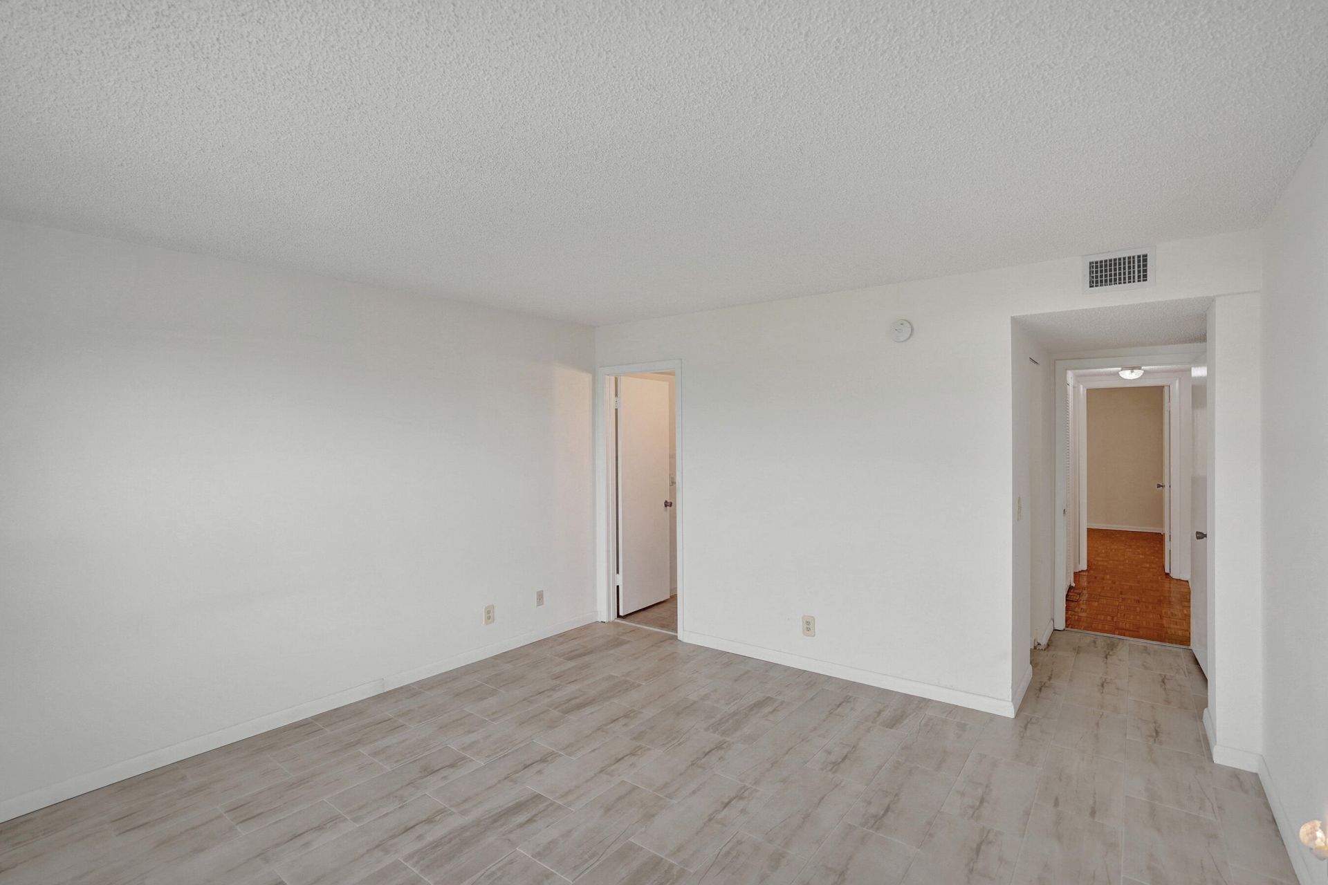 890 N Federal Highway, Unit 410, Lantana, FL 33462 Photo
