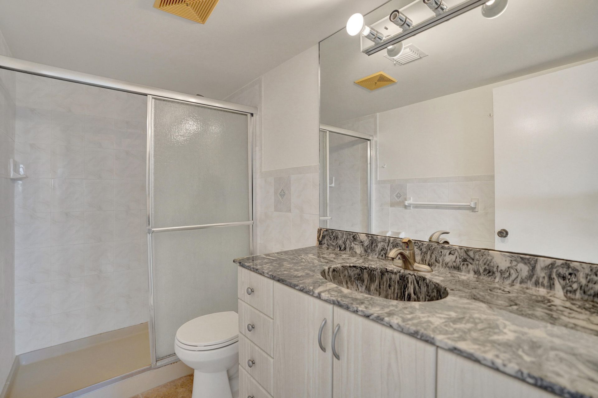 890 N Federal Highway, Unit 410, Lantana, FL 33462 Photo