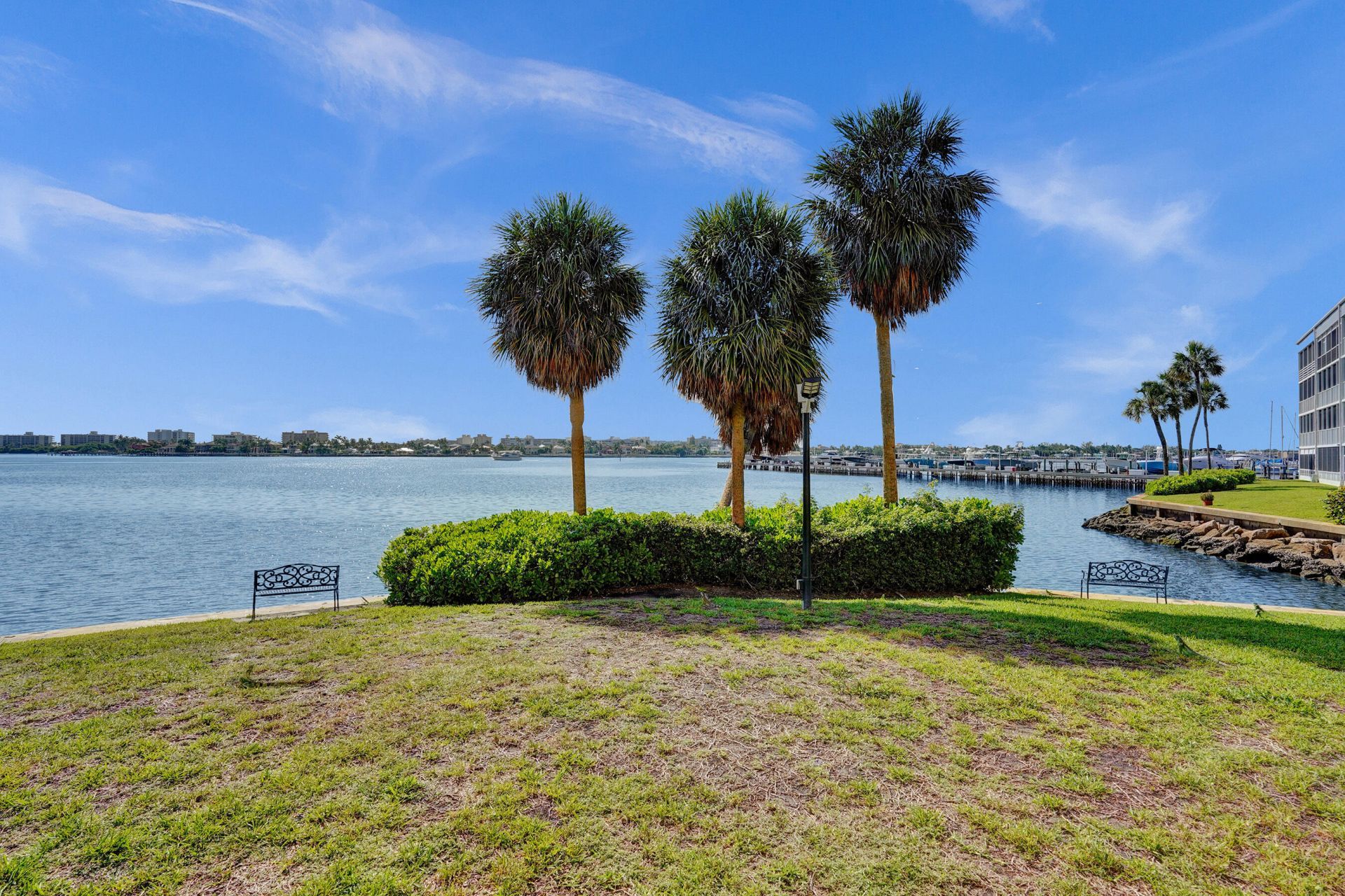 890 N Federal Highway, Unit 410, Lantana, FL 33462 Photo